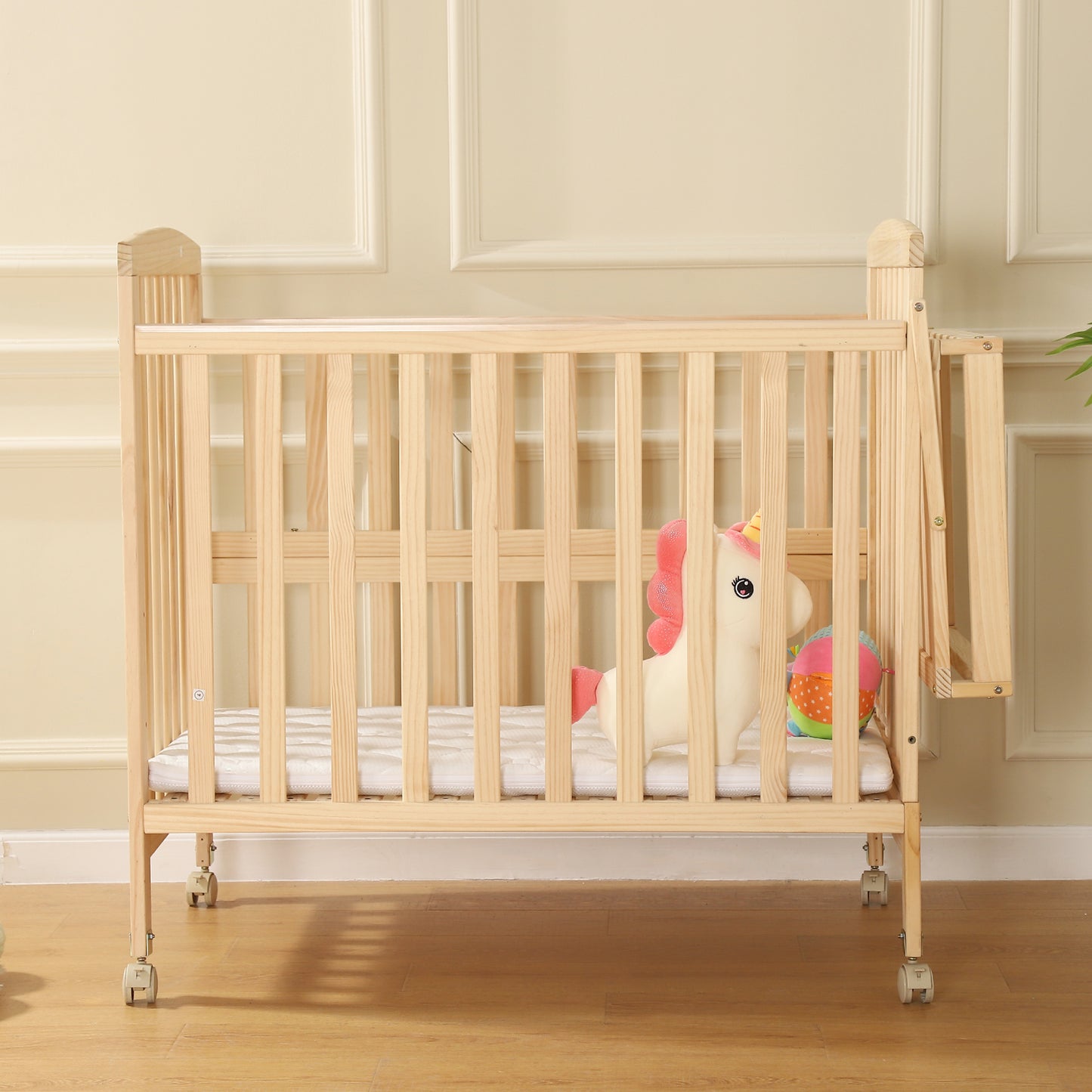 FUNLIO Mini Baby Crib, Paint-Free Pine Wood Crib